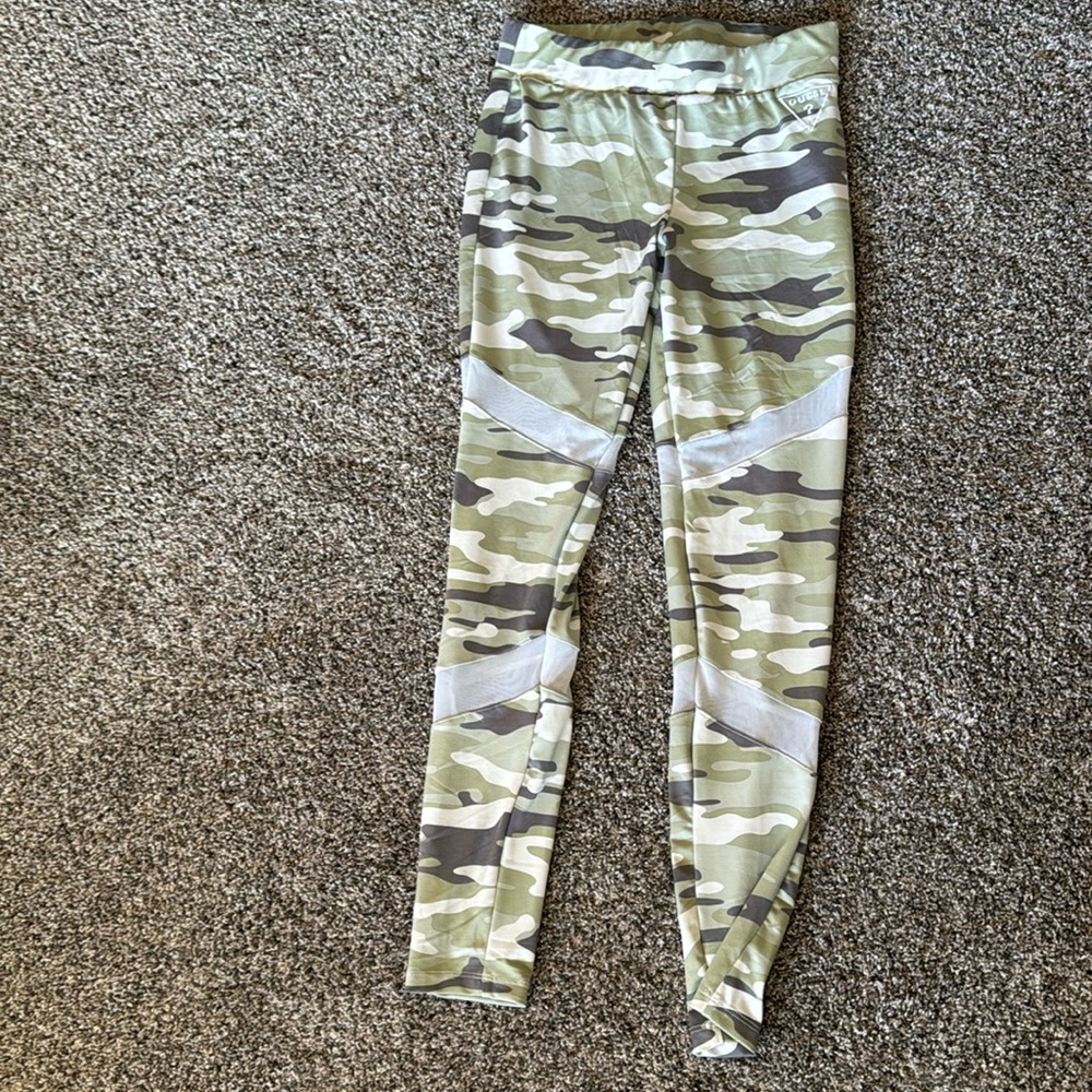 Guess camo women’s leggings size s